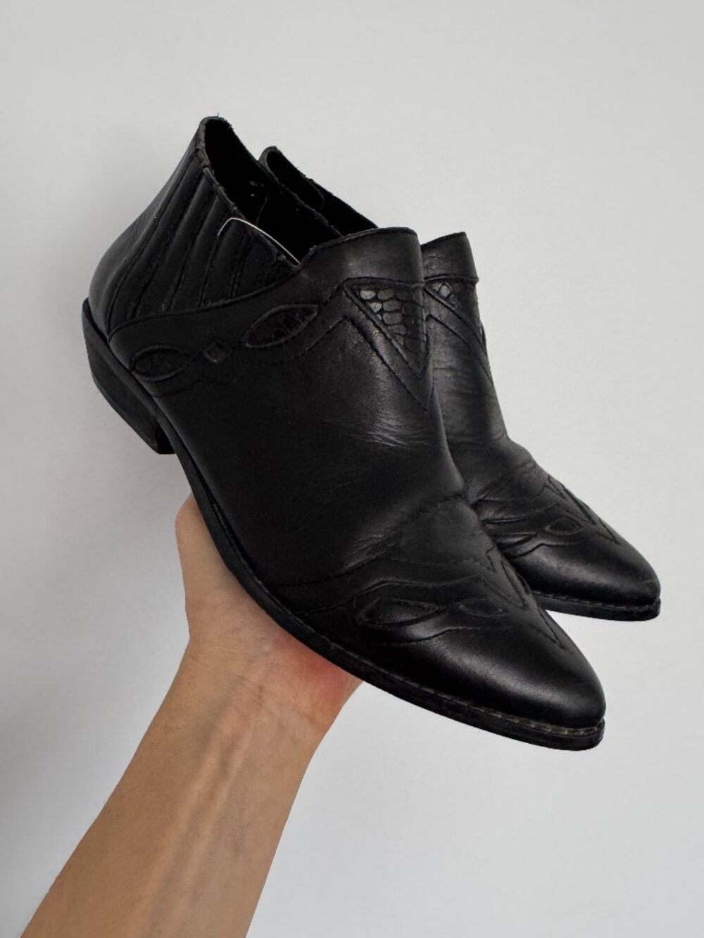 Vintage 90s Palomino Black Leather Ankle Boots | Western Stitch Witchy Boho 6.5 - Picture 4 of 10